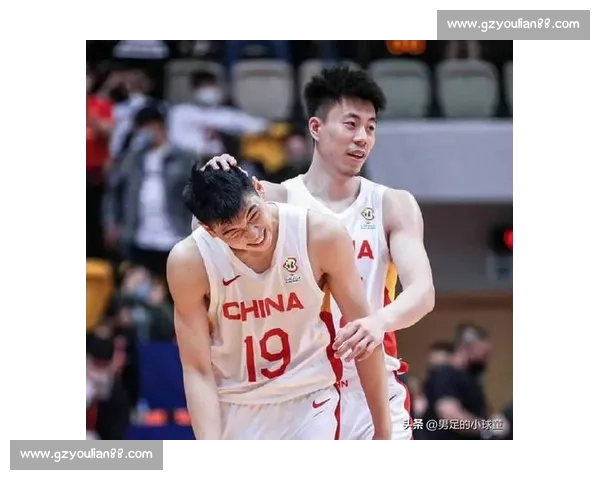 男篮集训再调整:赵维伦因学分离队,张镇麟伤退,郭士强或启用赵继伟 + 王俊杰 男篮集训再调整:赵维伦因学分离队,张镇麟伤退,郭士强或启用赵继伟 + 王俊杰